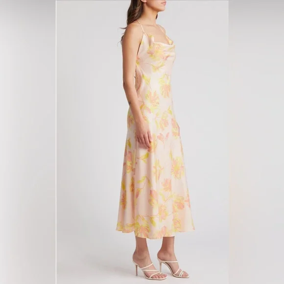 New! WAYF Nordstrom Lolita Cowl Neck Satin Gown Size Women’s medium - Picture 5 of 13